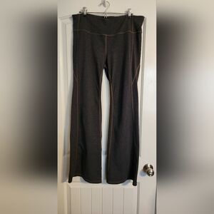 ATHLETA Revelation Pant Heather Gray Flared Bottom Stretchy Yoga 1X